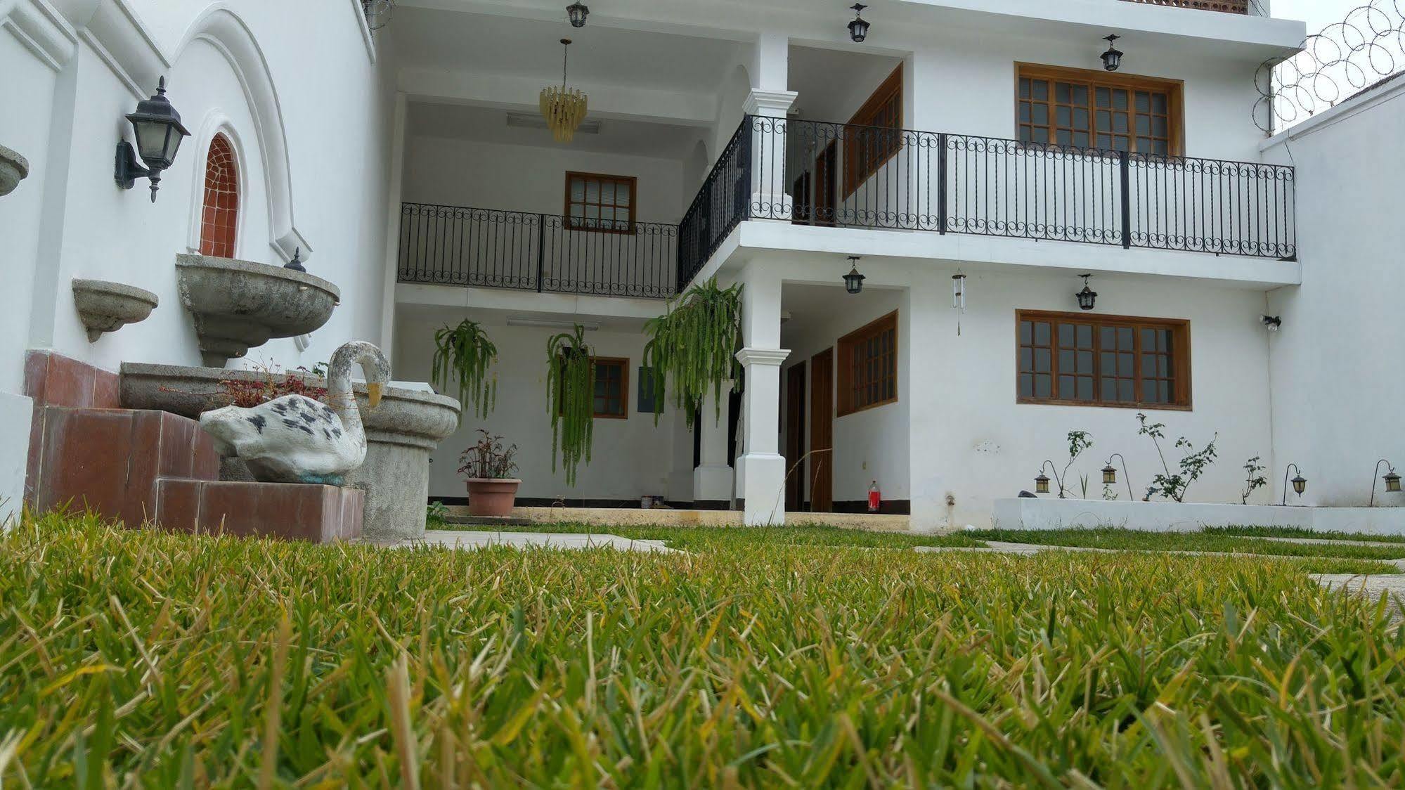 Ixkanul Antigua Hotel 外观 照片